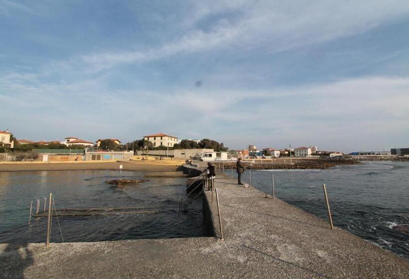 Отель La Marinella