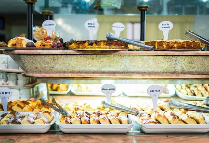 Отель Negreiros