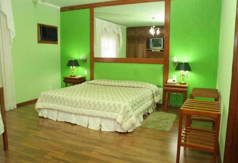 Отель Negreiros