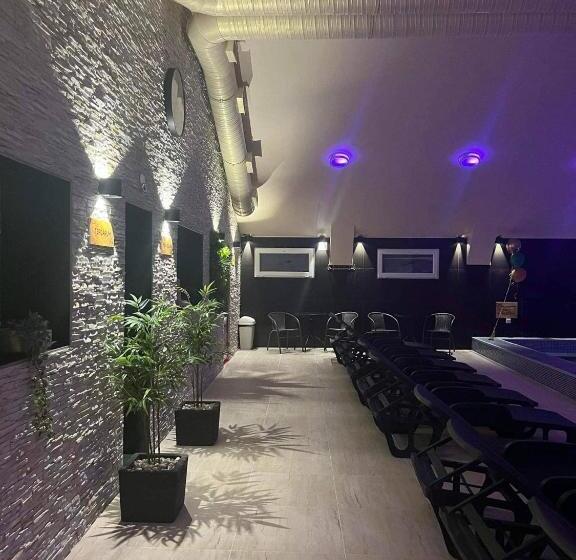 酒店 Oázis Wellness Panzio