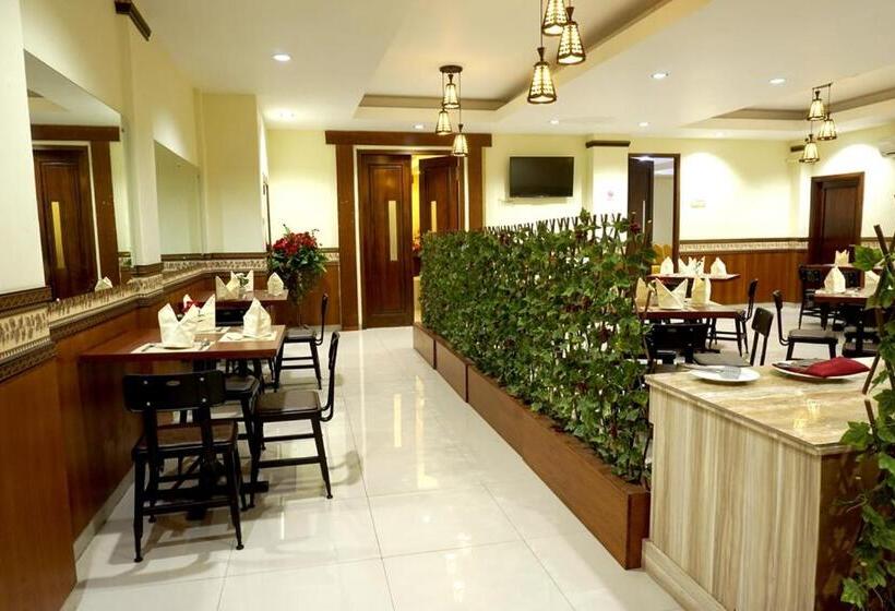 ホテル Red Chilies