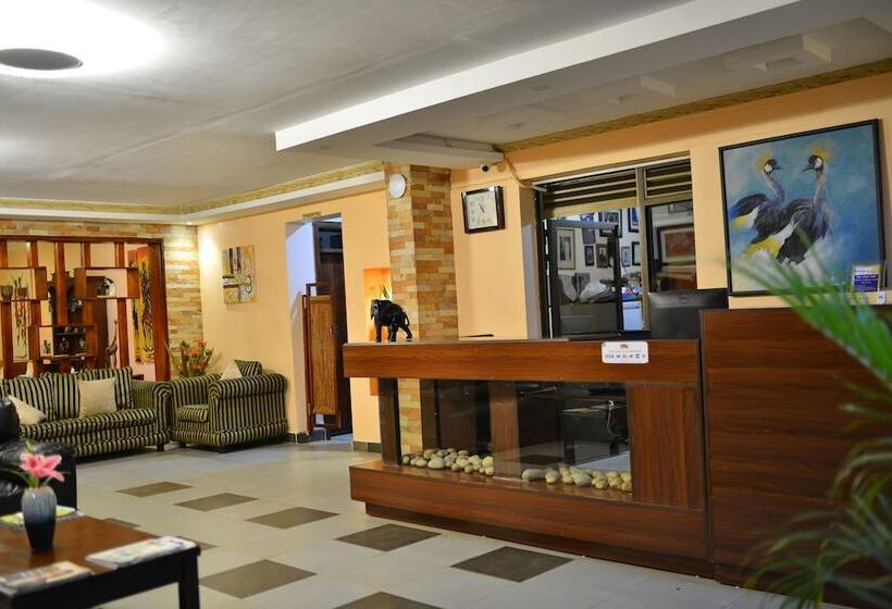 هتل Royal Victoria House