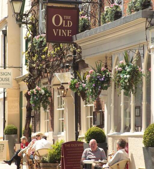 ホテル The Old Vine