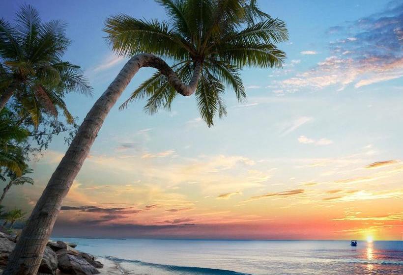 Отель Wyndham Grand Phu Quoc