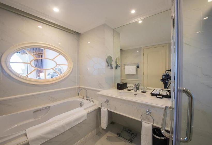 Отель Wyndham Grand Phu Quoc