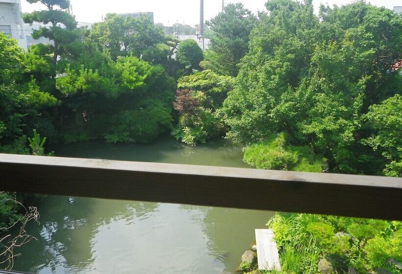 ريوكان Shinhana No Chaya