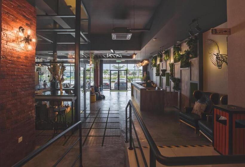 V3 Hotel & Residence Seri Alam