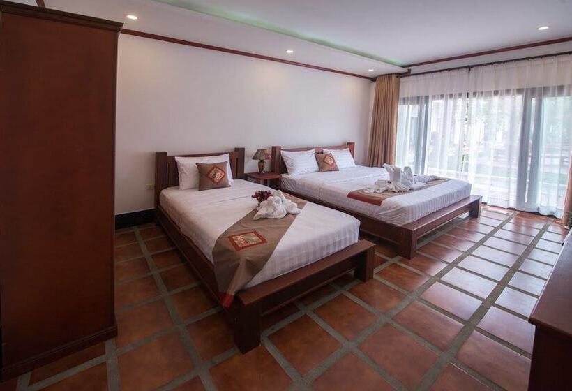 Vang Vieng Savanh Sunset View Resort