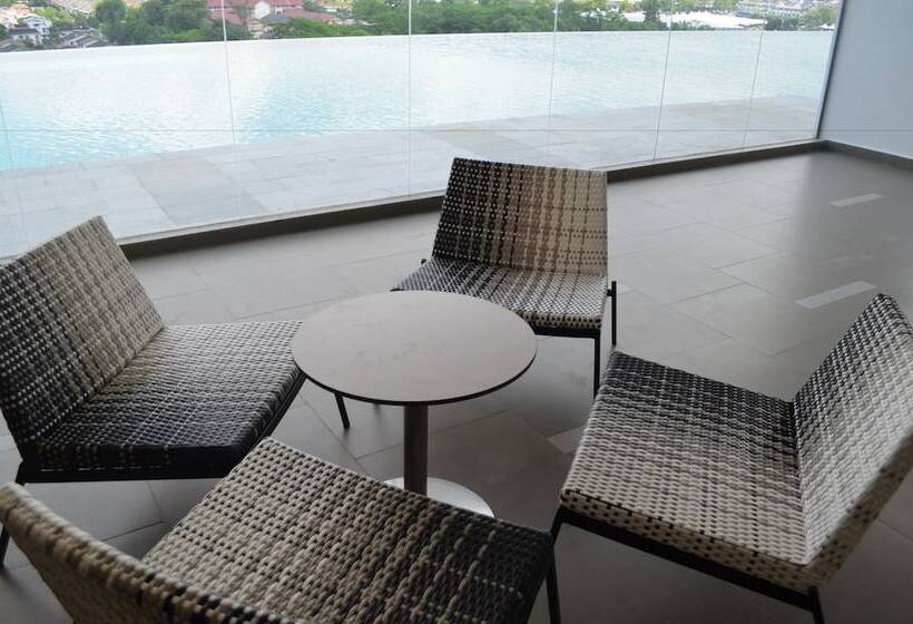 1 Tebrau Suites By Subhome