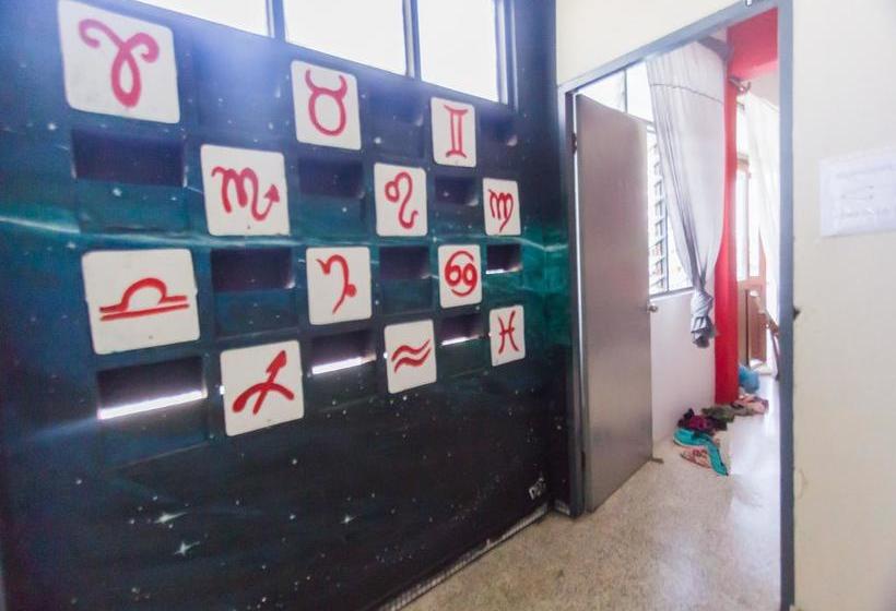 旅馆 Backpackers @ Beacon Kch