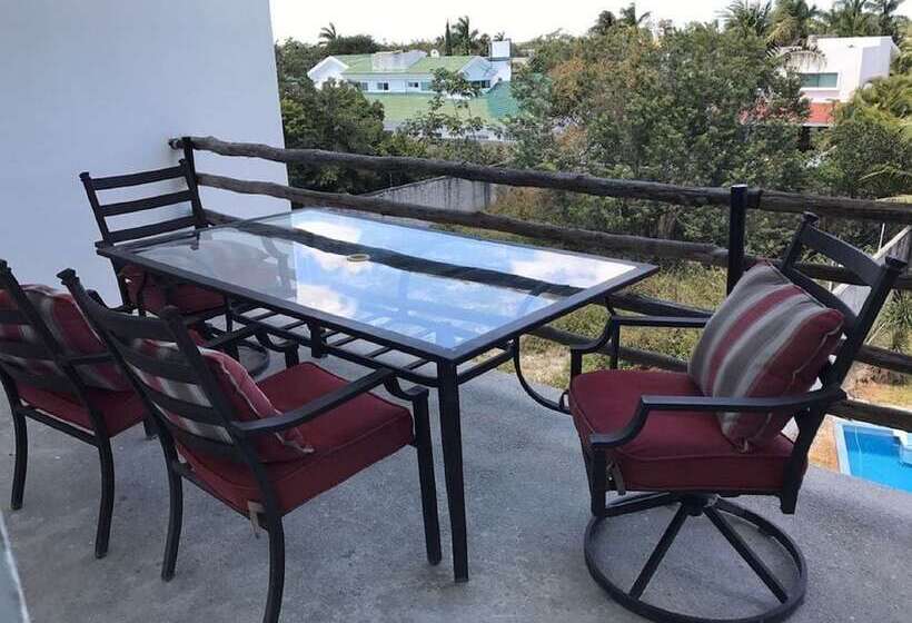 Общежитие Hostal Urbano