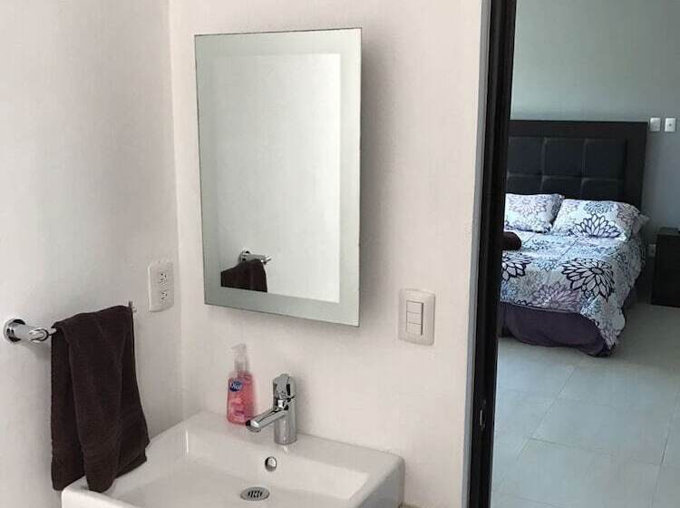 Общежитие Hostal Urbano