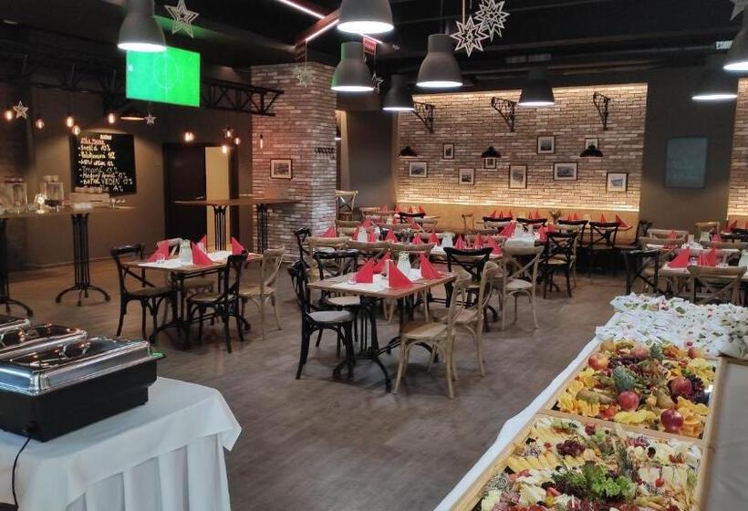 Azul Hotel & Restaurant Partizánske