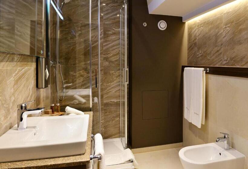 Azul Hotel & Restaurant Partizánske