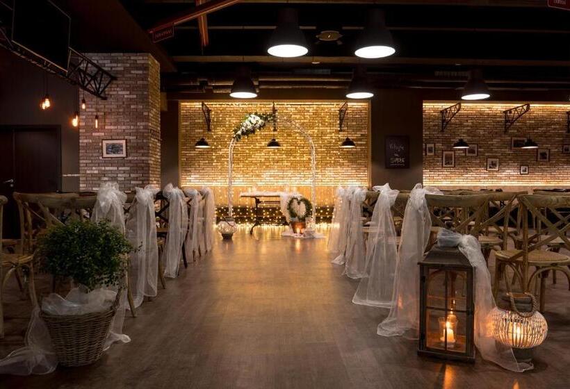 Azul Hotel & Restaurant Partizánske