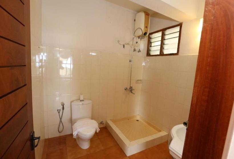 مبيت وإفطار Abad Serviced Villas