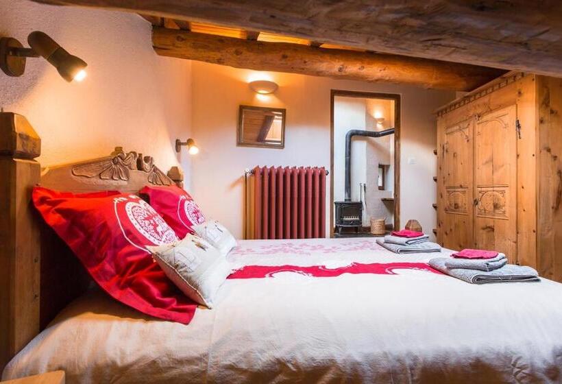 مبيت وإفطار Au Coeur Des Alpes