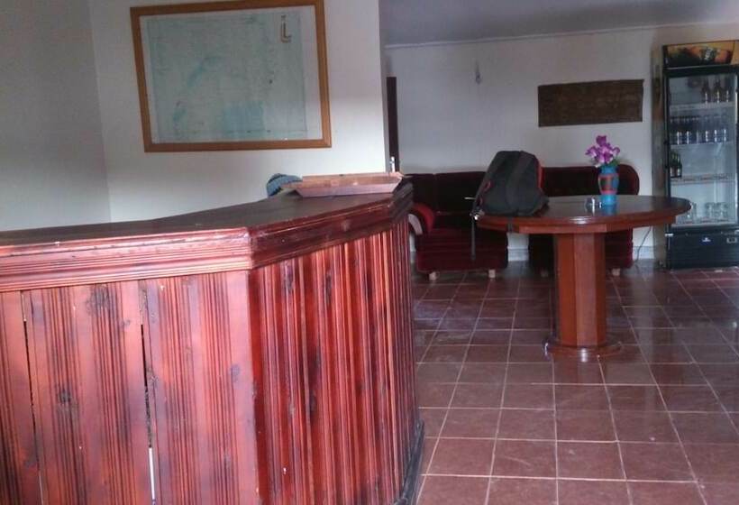 تختخواب و صبحانه City Park Motel