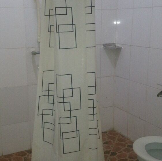 تختخواب و صبحانه City Park Motel