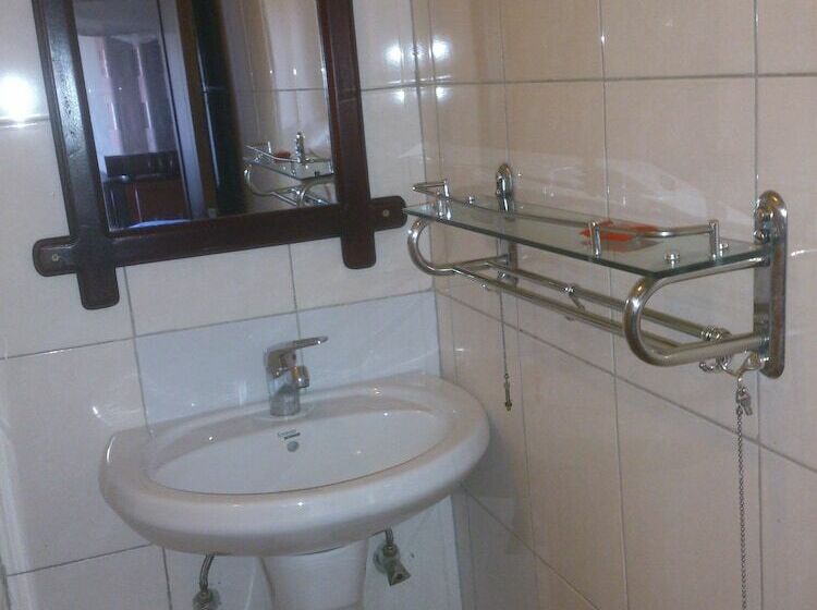 تختخواب و صبحانه City Park Motel