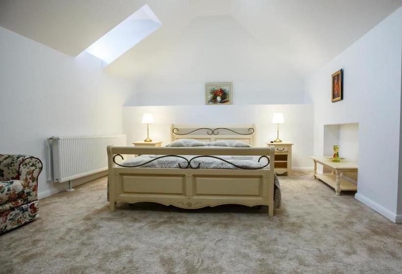 تختخواب و صبحانه Maisonette Apartments