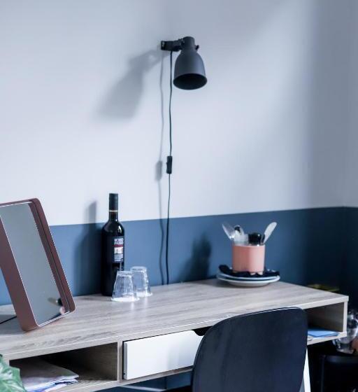 تختخواب و صبحانه Milk And Cookies