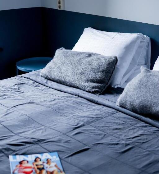 تختخواب و صبحانه Milk And Cookies