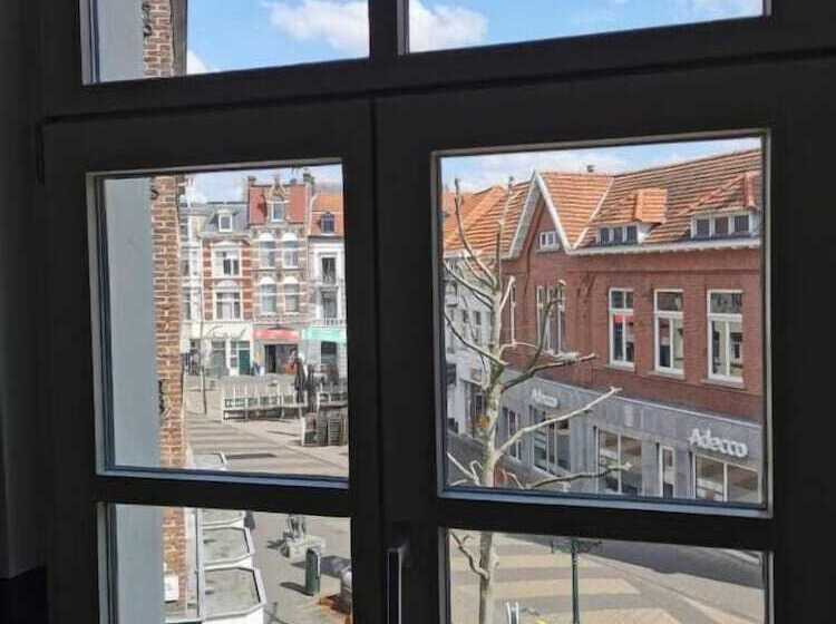 تختخواب و صبحانه Milk And Cookies