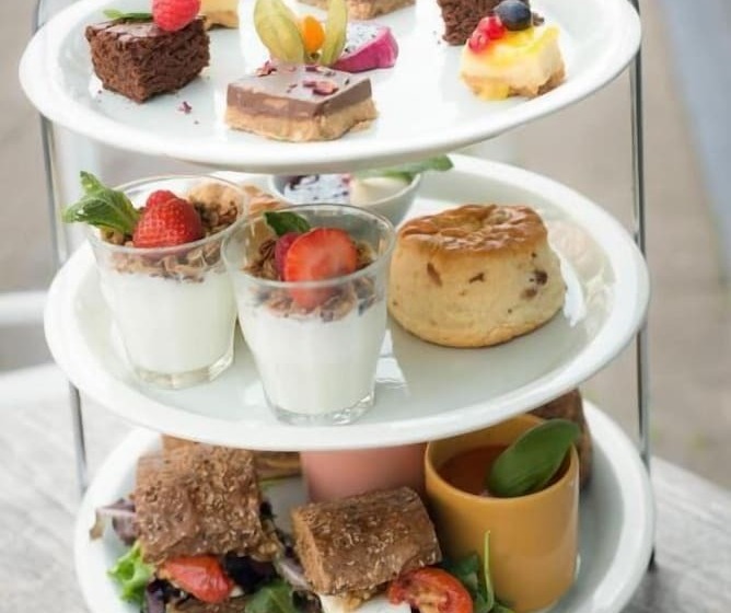 تختخواب و صبحانه Milk And Cookies