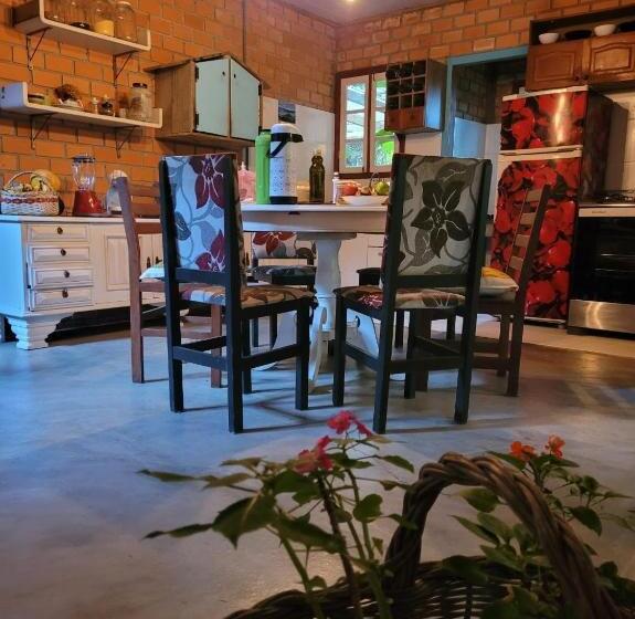 צימר Pousada Villa Morena