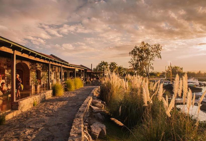 Bed and Breakfast Suites Camacho