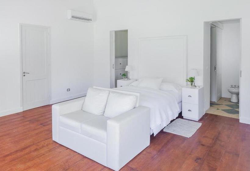 Bed and Breakfast Suites Camacho