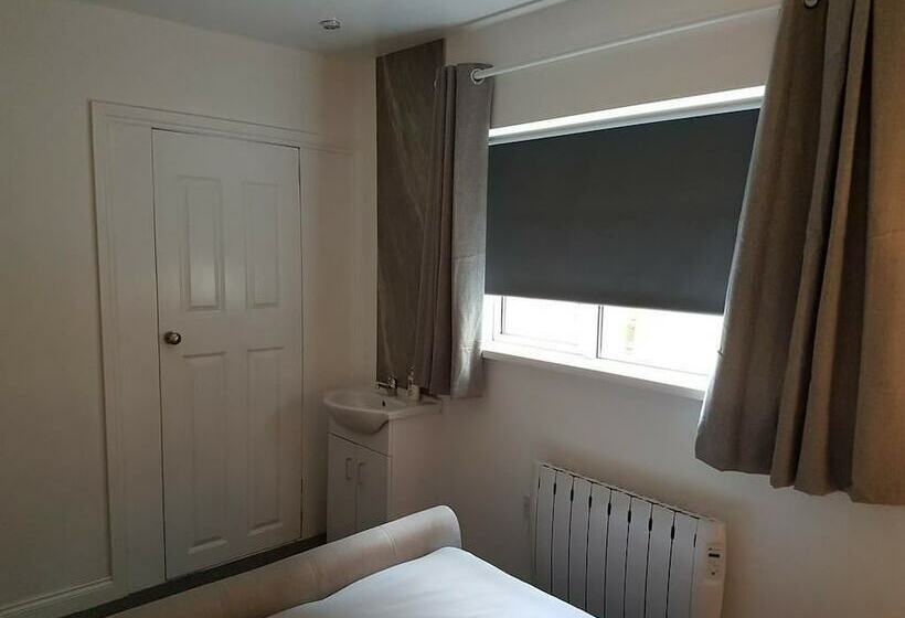 צימר The Dalby Rooms