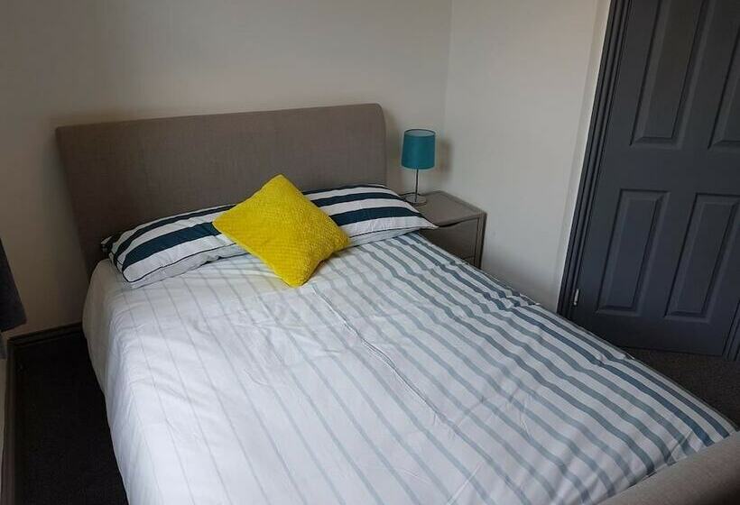 צימר The Dalby Rooms