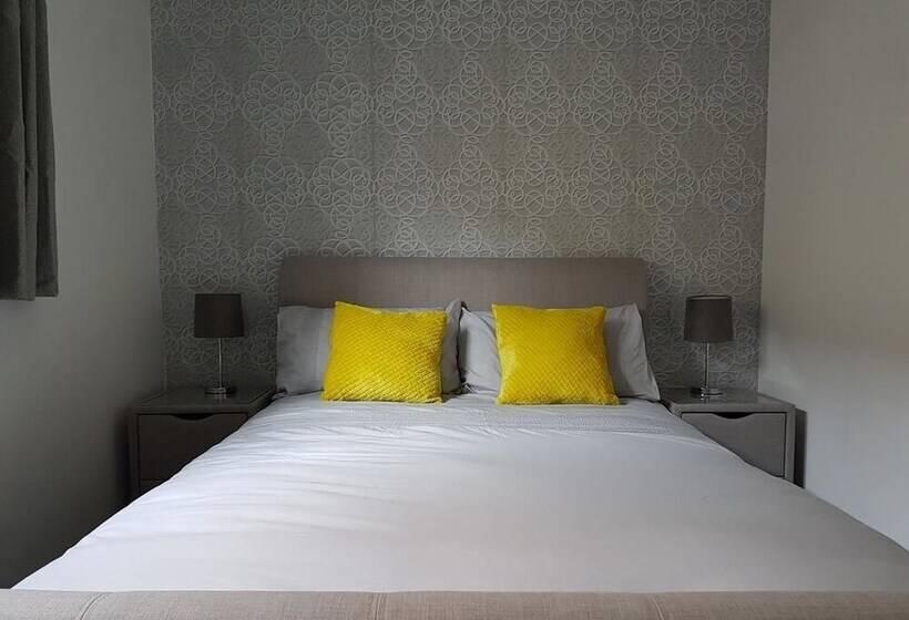 צימר The Dalby Rooms