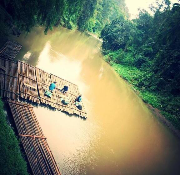 ベッドアンドブレックファースト The Wes Village, Incl Free Breakfast & 100 Thb Food Gift