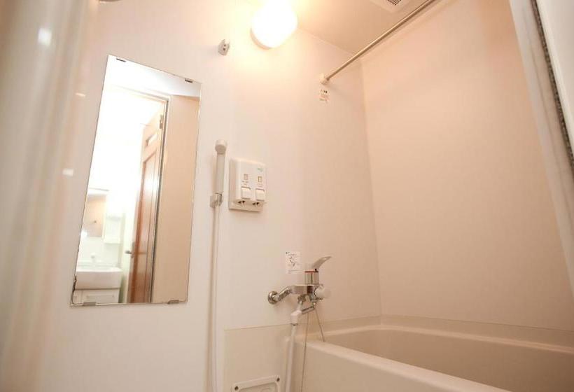 בית מלון כפרי Business  Shinten