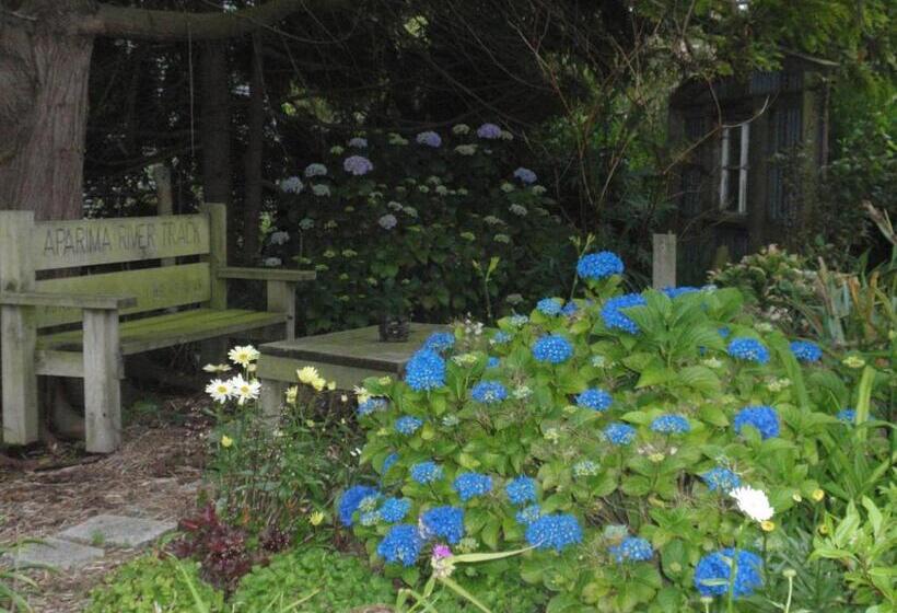 Folster Gardens Bed And Breakfast