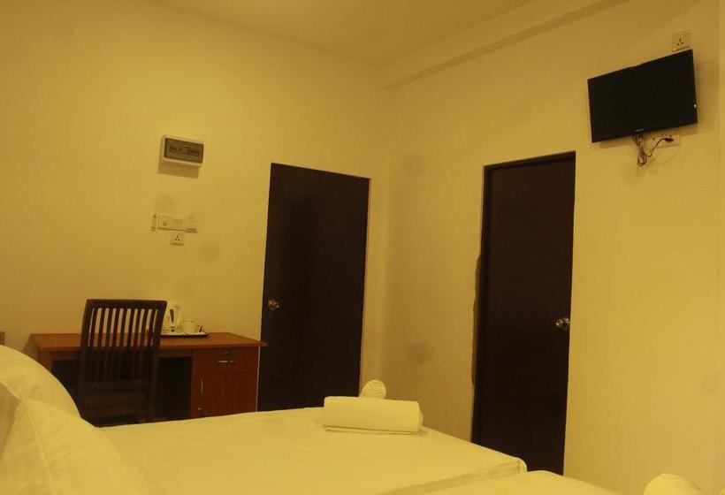 هتل Kings Gate Airport Transit