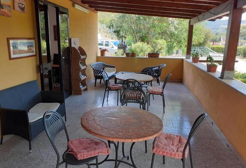 ホテル Albergo Bel Tramonto