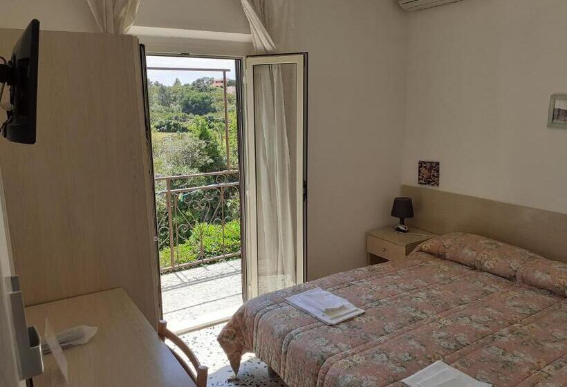 ホテル Albergo Bel Tramonto