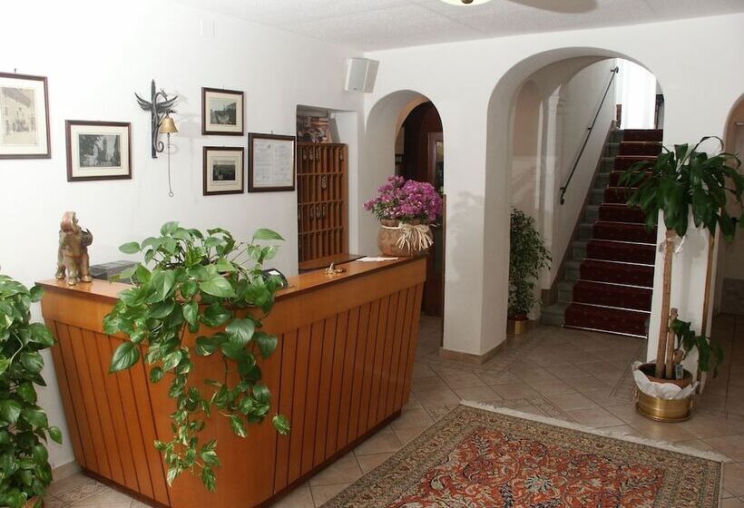 בית מלון כפרי Albergo Livorno