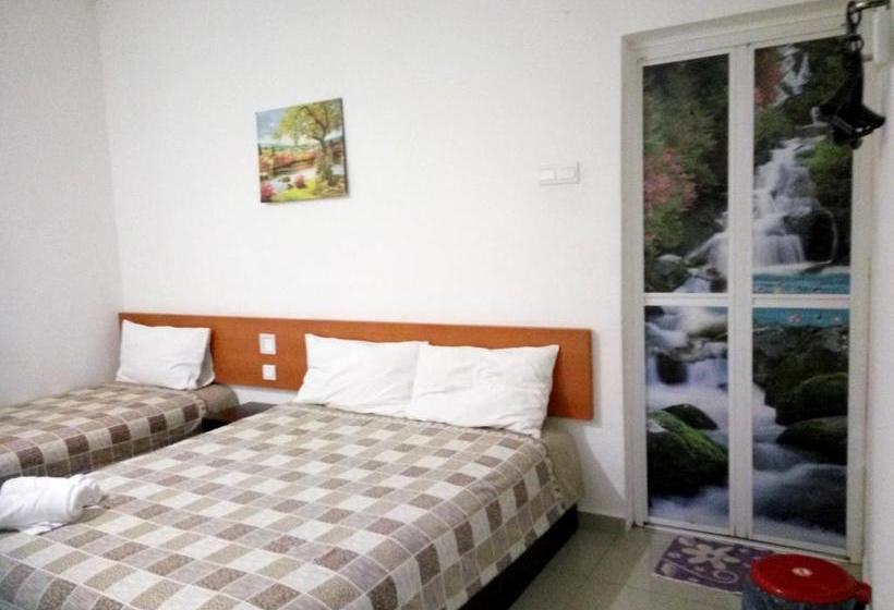 בית מלון כפרי Aloha