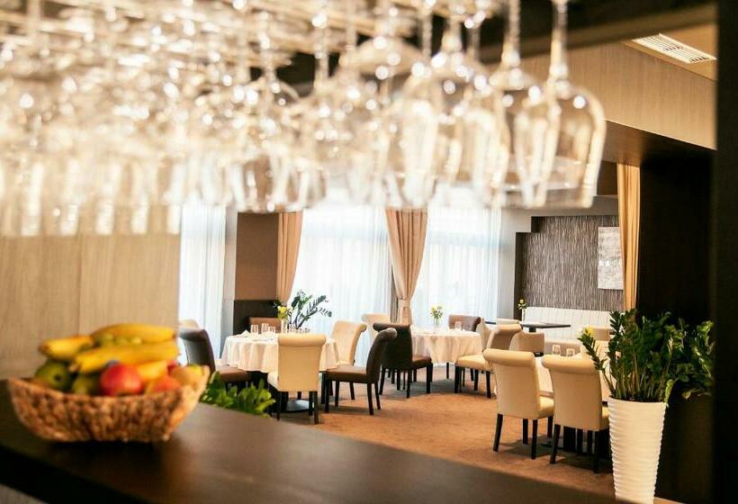 Azul Hotel & Restaurant Partizánske