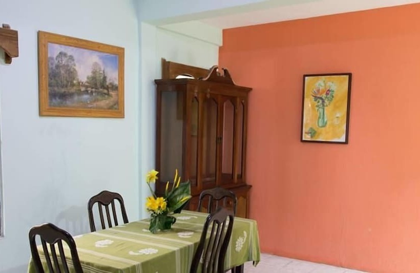 בית מלון כפרי Belize Toucan Nest