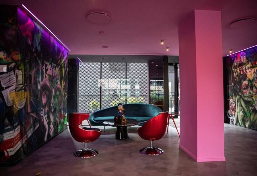 هتل Collini Rooms