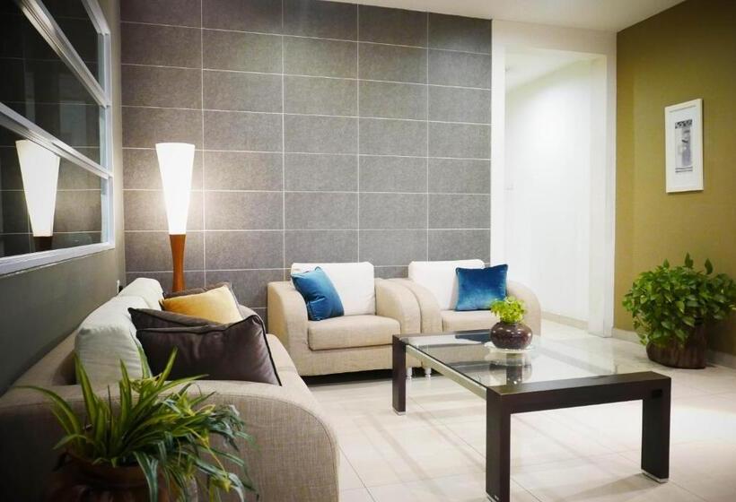 فندق Country Inn