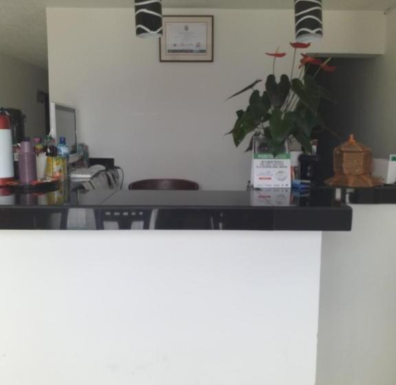 ホテル Hortensia Real