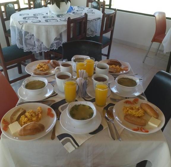 ホテル Hortensia Real