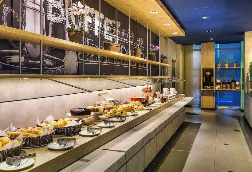 בית מלון כפרי Ibis Budget Porto Alegre  Supereconomico